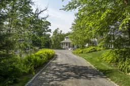 Rice Point Waterfront Luxury by Rocky Coast Rental - Image 4