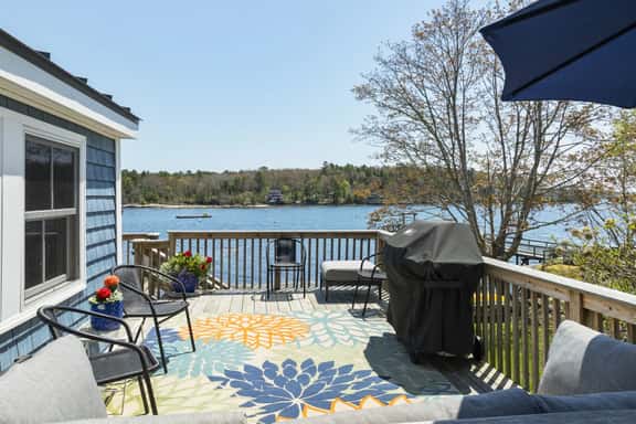 Moon Tide Cottage | Oceanfront on Linekin Bay | Stunning Views - Image 1