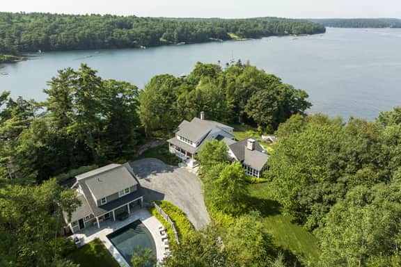 Rice Point Waterfront Luxury by Rocky Coast Rental - Image 3