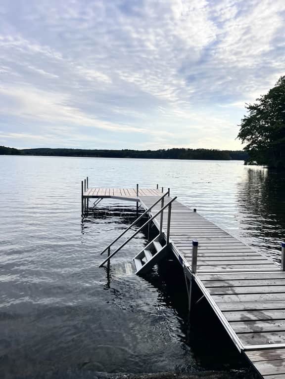 Lakefront Retreat with Private Docks & Kayaks - Image 3