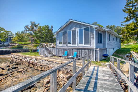 Linekin Lodge|Oceanfront| 3BDR| Deep Water Dock| Beach - Image 4